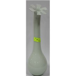 SHOWHOME WHITE ART GLASS VASE