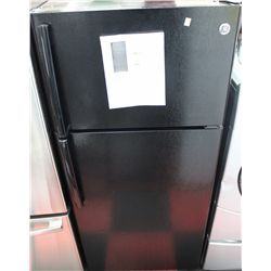 BLACK GE 15.5 CU FT FRIDGE