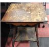 Image 1 : ANTIQUE OAK SIDETABLE