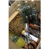 Image 1 : SHOWHOME BOX OF KITCHEN ITEMS