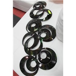 SHOWHOME METAL DESIGNER WALL HANGING