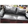 Image 3 : BLACK LEATHERETTE SOFA W LOVE SEAT