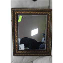 WOOD FRAMED DECORATIVE MIRROR 24"X20"