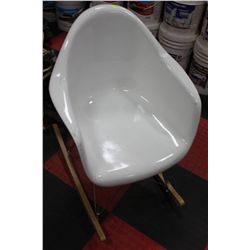 SHOWHOME PLASTIC ROCKING CHAIR