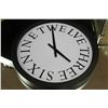 Image 1 : SHOWHOME CLOCK