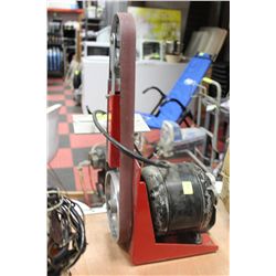 SMALL BELT SANDER