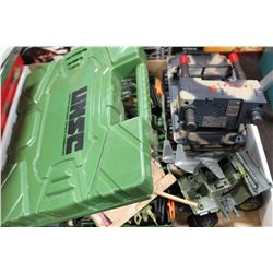 FLAT W/ARMY FIGURINES & TANK TRUCKS