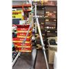 Image 1 : CAMERA TRIPOD