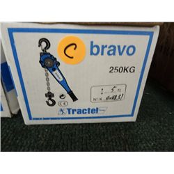 Bravo 1/8 Ton Lever Hoist