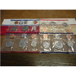 1986 & 1987  US MINT SETS P/D (WITH ENVELOPES)