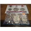 Image 2 : 1977 US MINT SET (UNC) P/D (WITH ENVELOPE)