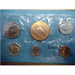 1982-D DENVER MINT SOUVENIR SET