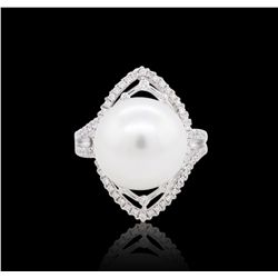 18KT White Gold Pearl and Diamond Ring