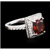 Image 2 : 14KT White Gold 2.95ct Garnet and Diamond Ring