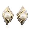 Image 1 : 14KT Yellow Gold Pearl and Diamond Earrings
