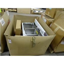 Perlick S/S 3-Comp Sink w/Leg - New