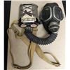 Image 1 : FULL GMA-1 GASMASK, CARRIER & CANNISTER VIETNAM