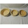 Image 3 : LOT 3 POTTERY DOG FOOD & WATER BOWL