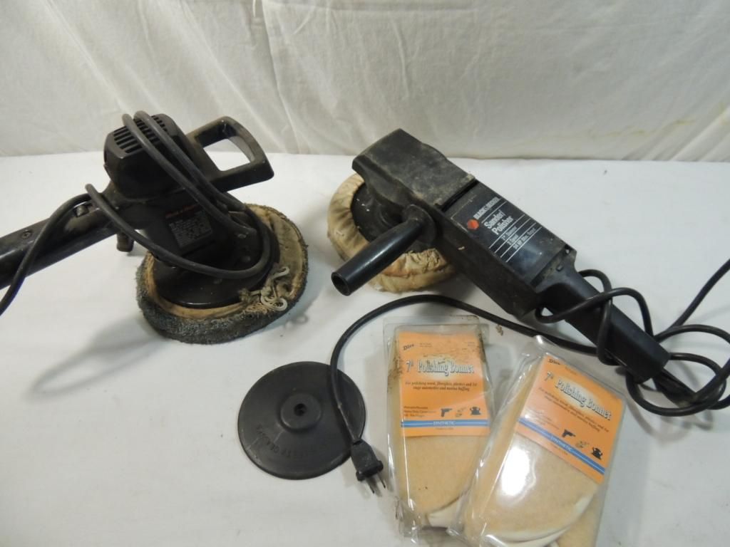 LOT 2 BLACK & DECKER SANDER POLISHERS