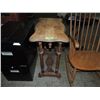 Image 2 : VINTAGE WOODEN SIDE TABLE
