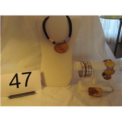 Amber Colored Set