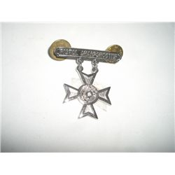 VERY RARE WWII VINTAGE MARINE CORPS *PISTOL SHARPSHOOTER* MEDAL-VALUE IS $75.00+!! MEDAL CAME OUT OF