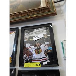 Autographed hockey photo - Johnathan Toews
