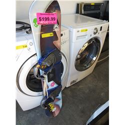 Snow board with bindings