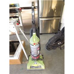 Hoover Wind Tunnel bagless vacuum