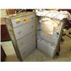 Image 1 : Vintage fitted steamer trunk