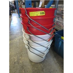 6 Rubbermaid mop buckets