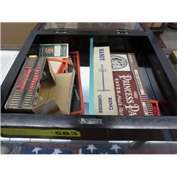 Small display box with vintage packaging