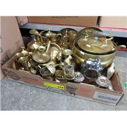 Large quantity of brass goods