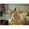 Image 1 : New Pyrex lab equipment