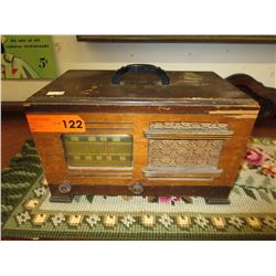 Vintage tabletop "De Forest" radio