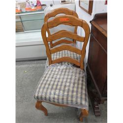 2 Chairs with upholstered seats