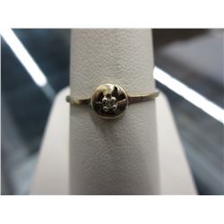 10KT Yellow Gold & Diamond ring