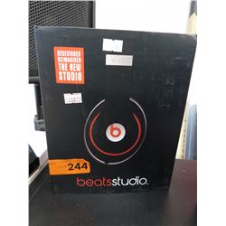 New on ear headphones - replica - Black