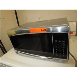 Kenmore microwave oven - Used