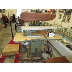 Commercial clothes press