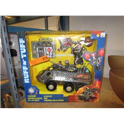 Ruff n' Tuff Troop mobilizer play set