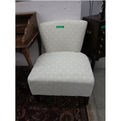 NEW - Cream coloured slipper chair