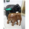 Image 1 : 2 Carved wood elephants