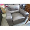 Image 1 : NEW leather arm chair