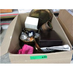 Box of assorted decorative & household objects