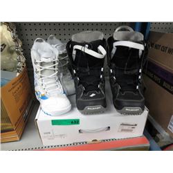 2 Pairs of boots - snowboard