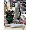 Image 1 : 6 Carved stone statues
