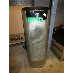 Oscillating floor fan