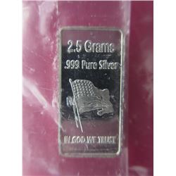 2 x 1985 Statue of Liberty & American Flag Art Bars