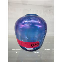 Signed hand blown vase - Iridescent blue